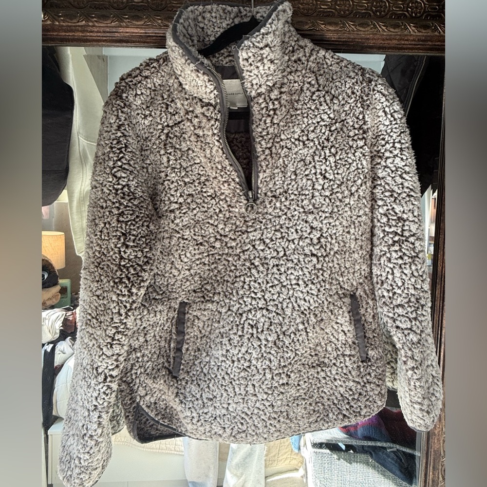 Quarter zip fleece